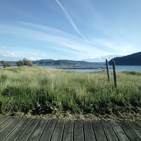 Vivienda A Estrenar Con Aparcamiento Playa Caolin Holiday home Lago (Lugo)
